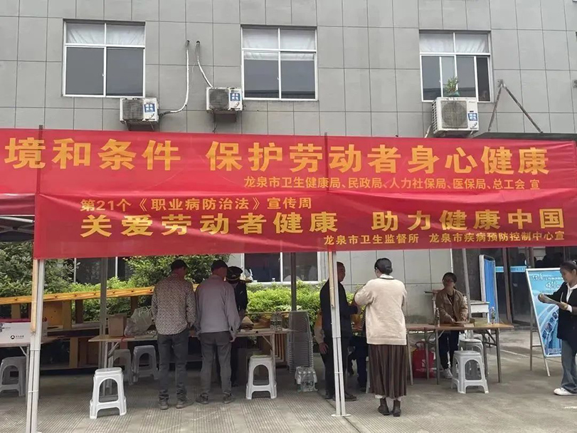 Zhejiang Baimao Board Industry Co., Ltd., bamboo plywood, truck floor, brick machine pallet, building template