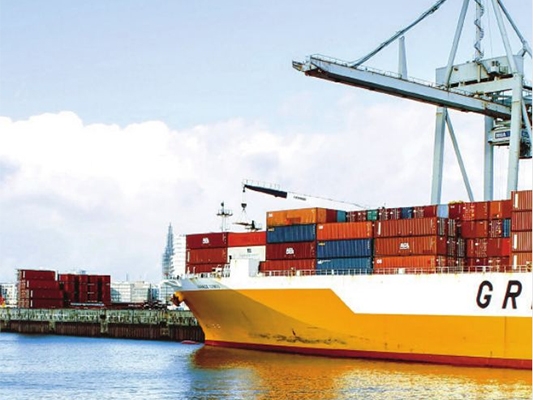 為何大多數(shù)的集裝箱底板都采用竹地板而非木地板？